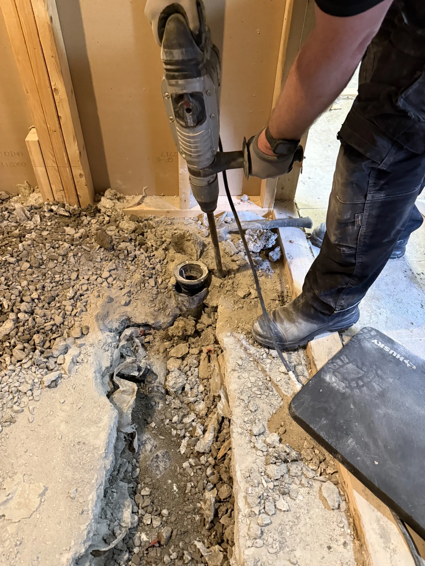 Ottawa Basement Drain Pipe Excavation Through Concrete